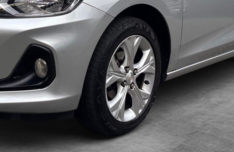 Chevrolet Onix 1.0 Turbo LTZ - Foto #10