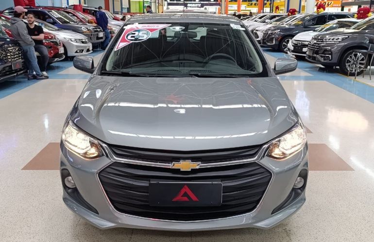 Chevrolet Onix 1.0 LT - Foto #2