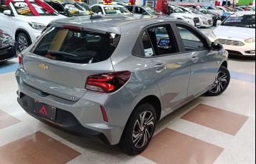 Chevrolet Onix 1.0 LT - Foto #4