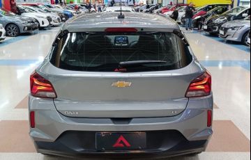 Chevrolet Onix 1.0 LT - Foto #5