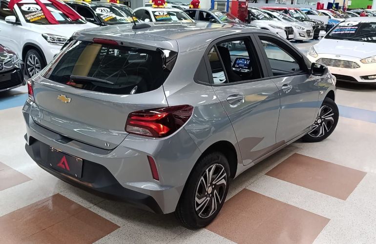 Chevrolet Onix 1.0 LT - Foto #6