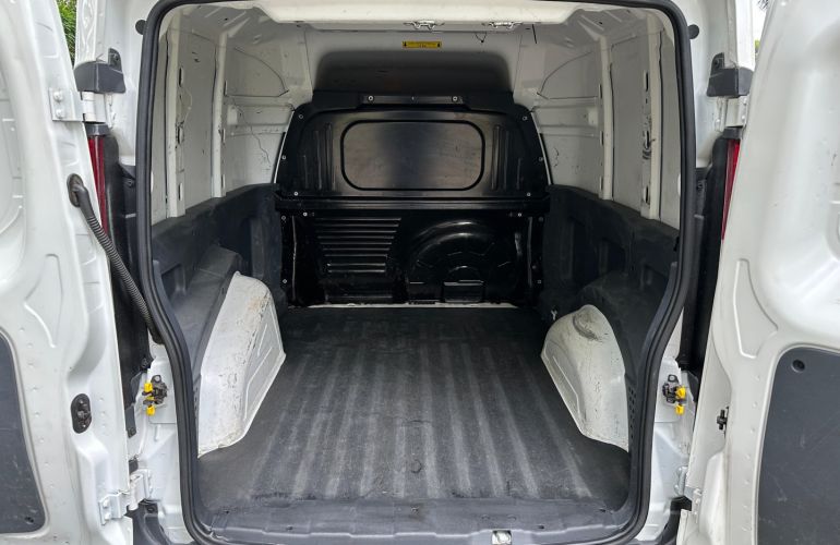 Fiat Fiorino 1.4 MPi Furgão 8V Flex 2p Manual - Foto #7