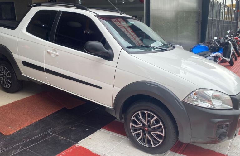 Fiat Strada 1.4 MPi Hard Working CD 8v - Foto #3