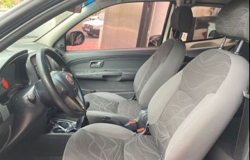 Fiat Strada 1.4 MPi Hard Working CD 8v - Foto #8