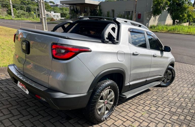 Fiat Toro 1.8 Freedom (Aut) - Foto #4