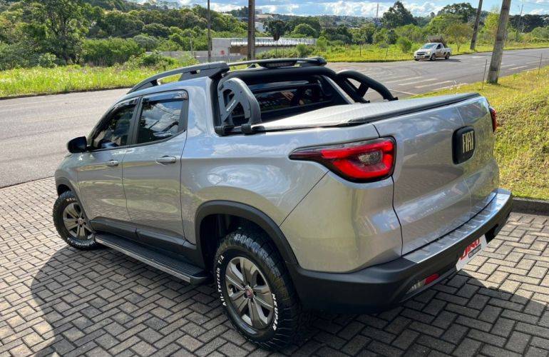 Fiat Toro 1.8 Freedom (Aut) - Foto #6