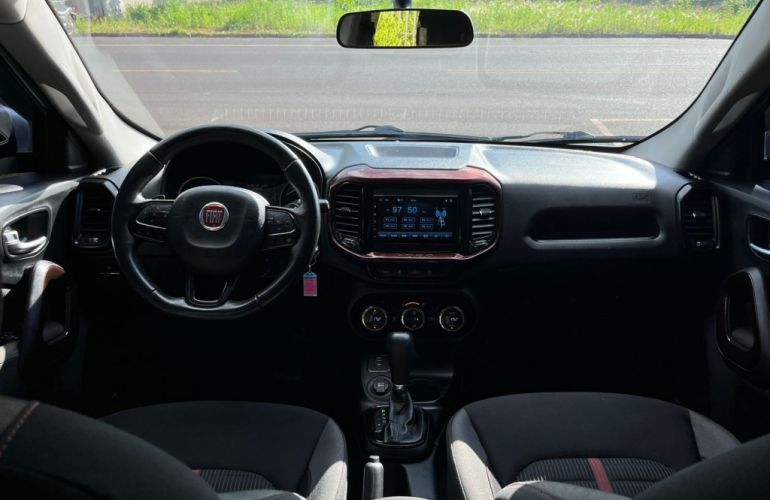 Fiat Toro 1.8 Freedom (Aut) - Foto #8