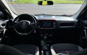 Fiat Toro 1.8 Freedom (Aut) - Foto #8