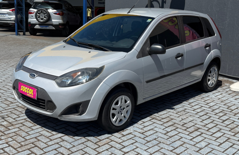 Ford Fiesta Hatch 1.0 - Foto #3