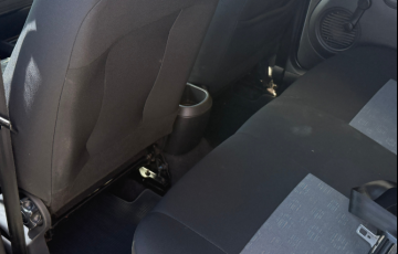 Ford Fiesta Hatch 1.0 - Foto #7