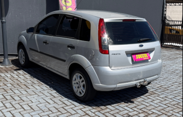 Ford Fiesta Hatch 1.0 - Foto #9