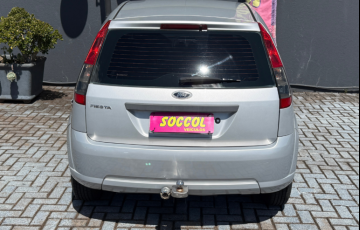 Ford Fiesta Hatch 1.0 - Foto #10