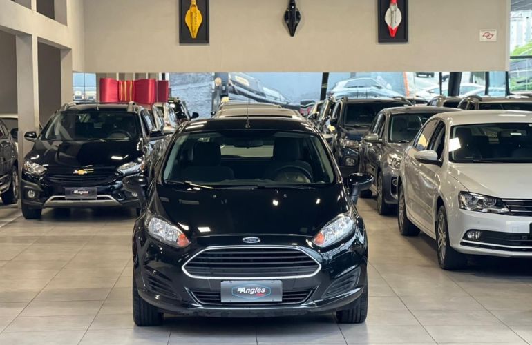Ford Fiesta 1.5 S Hatch 16v - Foto #2