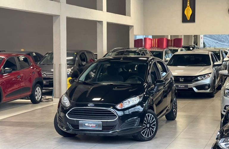 Ford Fiesta 1.5 S Hatch 16v - Foto #3