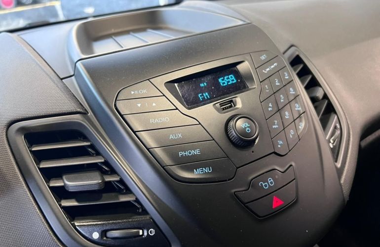 Ford Fiesta 1.5 S Hatch 16v - Foto #9