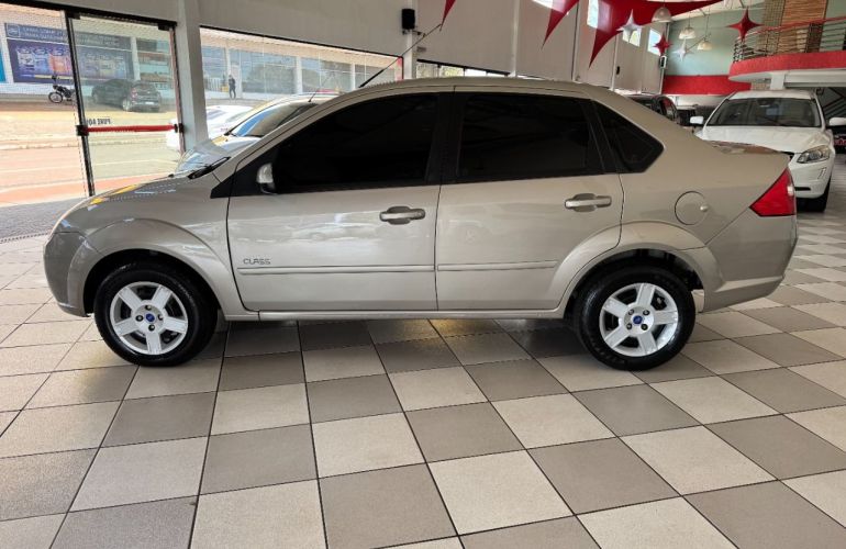 Ford Fiesta Sedan 1.6 (Flex) - Foto #9