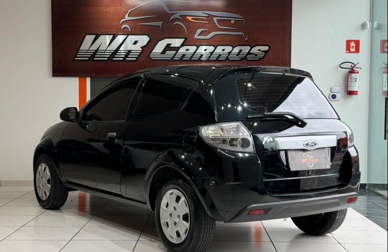 Ford Ka 1.0 MPi 8v - Foto #3