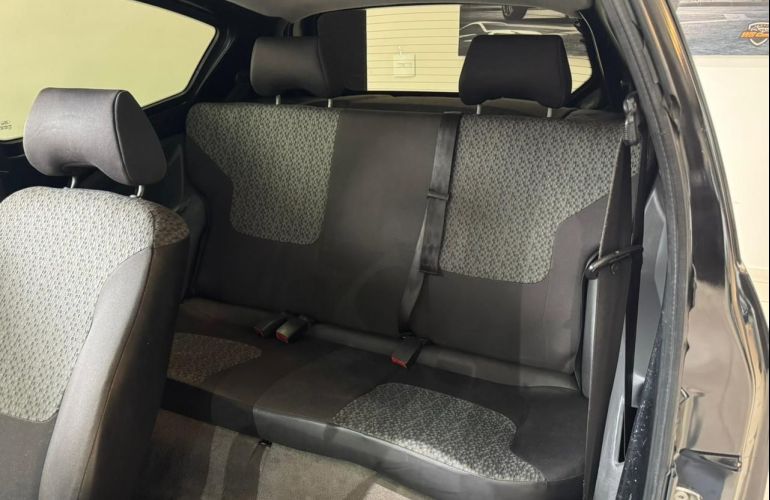 Ford Ka 1.0 MPi 8v - Foto #6