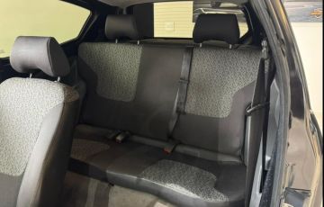 Ford Ka 1.0 MPi 8v - Foto #6