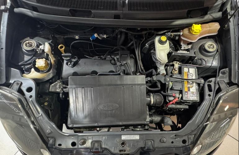 Ford Ka 1.0 MPi 8v - Foto #7