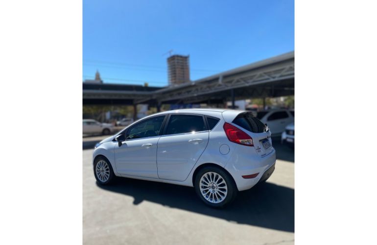 Ford New Fiesta Titanium 1.6 16V (Aut) - Foto #2