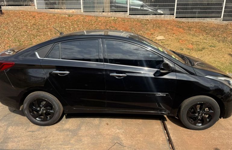 Hyundai Hb20s 1.6 Comfort Plus 16v - Foto #4