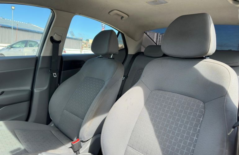 Hyundai Hb20s 1.0 12v Comfort Plus - Foto #8