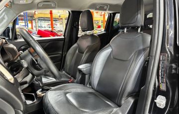Jeep Renegade 2.0 16V Turbo Longitude 4x4 - Foto #10