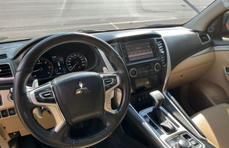 Mitsubishi Pajero Sport 2.4 DI-D HPE 4WD (Aut) - Foto #8