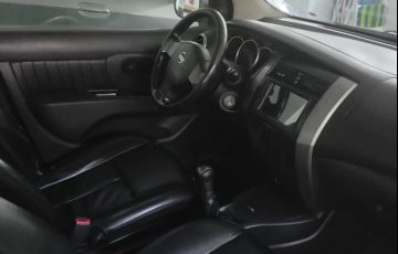 Nissan Livina X-Gear SL 1.6 16V (flex) - Foto #2