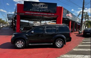 Nissan Pathfinder 4.0 Le 4x4 V6 24v