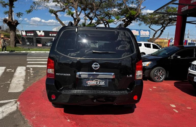 Nissan Pathfinder 4.0 Le 4x4 V6 24v - Foto #3