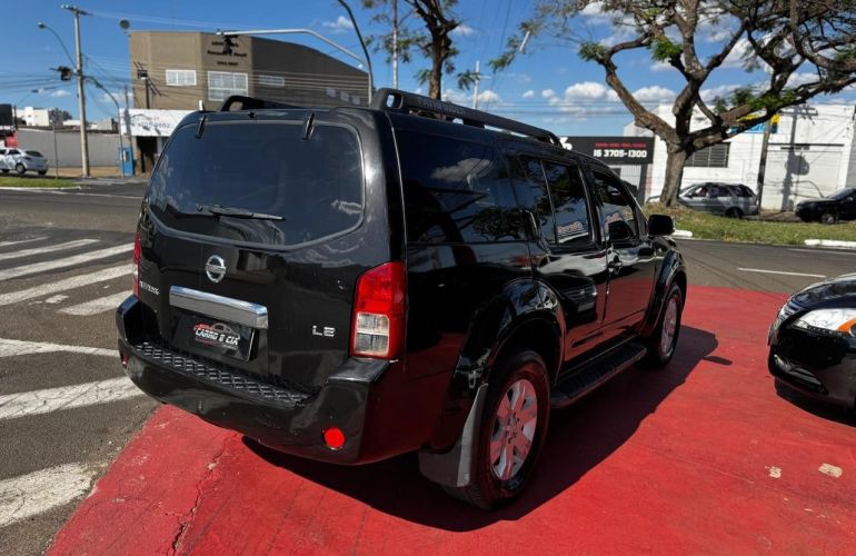 Nissan Pathfinder 4.0 Le 4x4 V6 24v - Foto #4