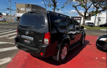 Nissan Pathfinder 4.0 Le 4x4 V6 24v - Foto #4