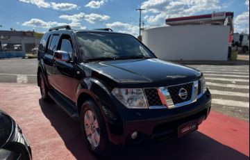 Nissan Pathfinder 4.0 Le 4x4 V6 24v - Foto #5