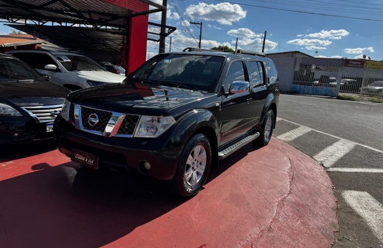 Nissan Pathfinder 4.0 Le 4x4 V6 24v - Foto #6