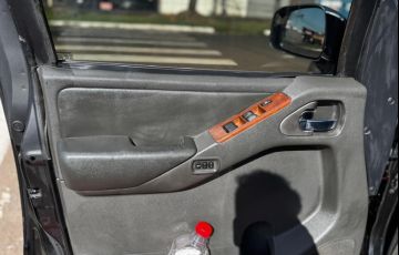 Nissan Pathfinder 4.0 Le 4x4 V6 24v - Foto #10