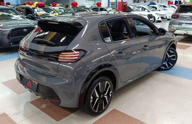 Peugeot 208 1.0 Turbo 200 Gt - Foto #4