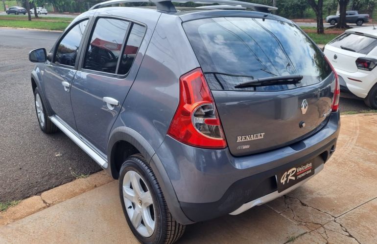 Renault Sandero 1.6 Stepway 16v - Foto #7