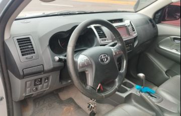 Toyota Hilux 2.7 SRV CD 4x2 (Flex) (Aut) - Foto #9