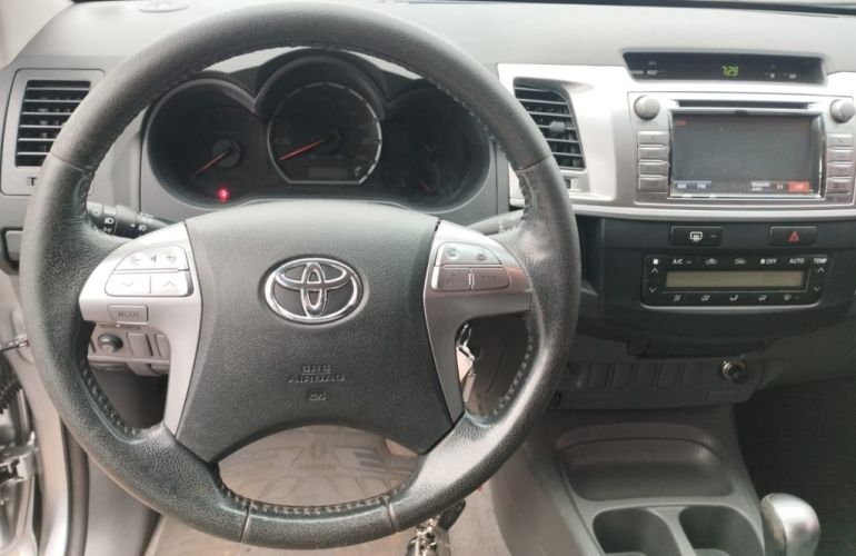 Toyota Hilux 2.7 SRV CD 4x2 (Flex) (Aut) - Foto #10