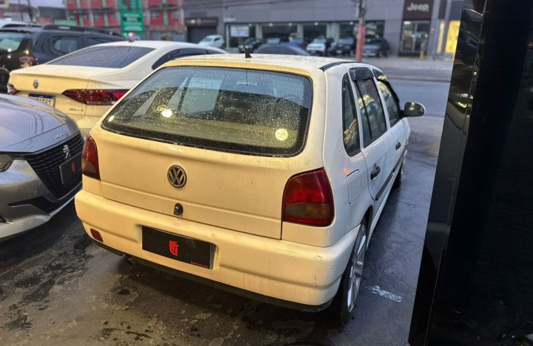 Volkswagen Gol 1.0 Mi 16V Gasolina 4p Manual - Foto #4