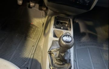 Volkswagen Gol 1.0 Mi 16V Gasolina 4p Manual - Foto #8