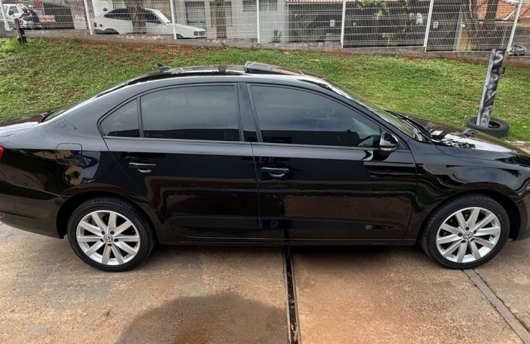 Volkswagen Jetta 2.0 Comfortline - Foto #4