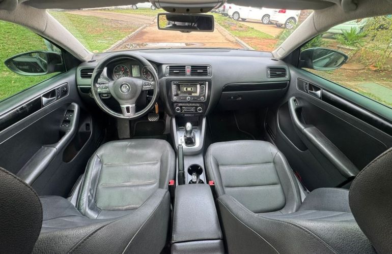 Volkswagen Jetta 2.0 Comfortline - Foto #10