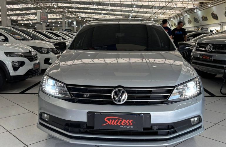 Volkswagen Jetta 2.0 TSi Highline 211cv - Foto #3