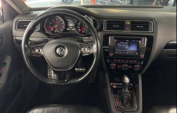 Volkswagen Jetta 2.0 TSi Highline 211cv - Foto #10