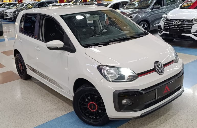 Volkswagen Up 1.0 170 TSi Total Connect - Foto #3