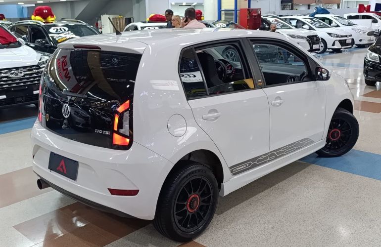 Volkswagen Up 1.0 170 TSi Total Connect - Foto #4