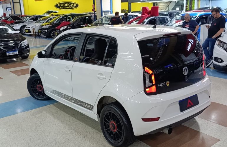Volkswagen Up 1.0 170 TSi Total Connect - Foto #6